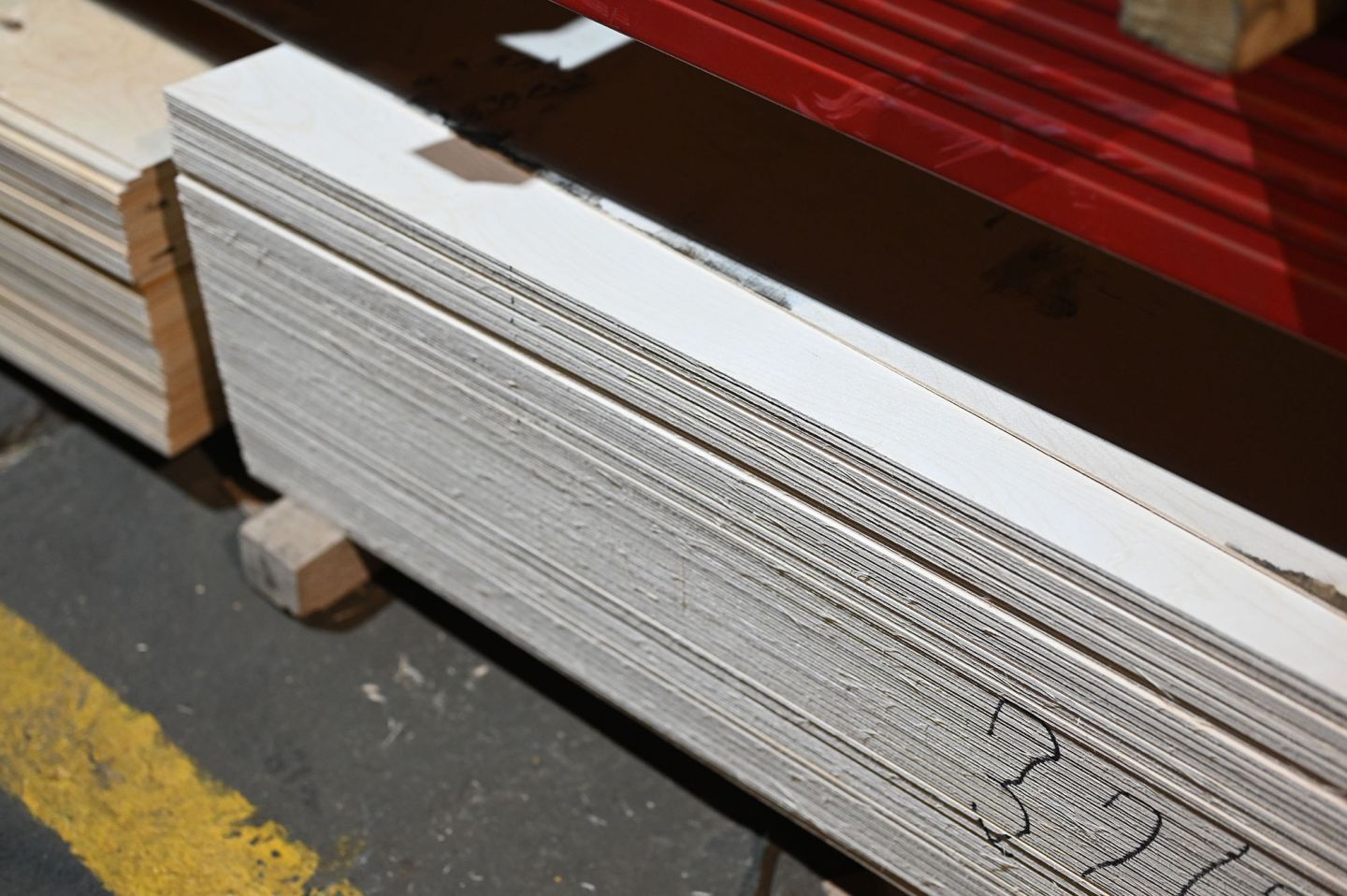 Фанера ФК 3мм 1525х1525мм сорт 2/2 шлифованная березовая