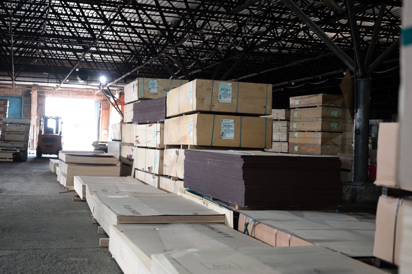 Фанера ФСФ 24 мм 2440х1220 мм сорт 2/3 шлифованная хвойная влагостойкая Larch Лиственница