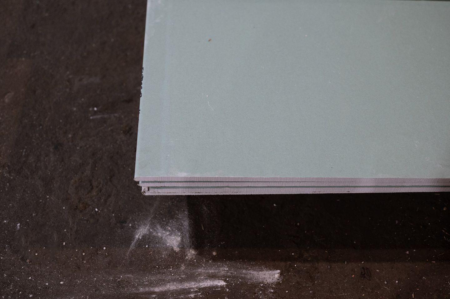 Гипсокартонный лист КНАУФ 9,5мм 1200х2500 мм влагостойкий