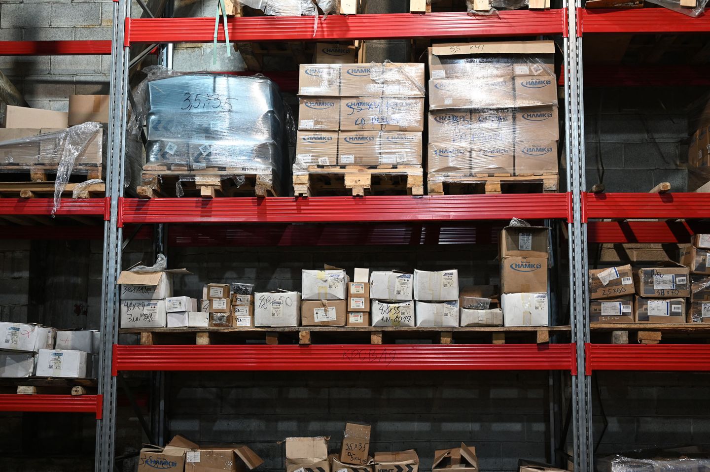 Анкерный болт с гайкой 8х100 мм оцинкованный