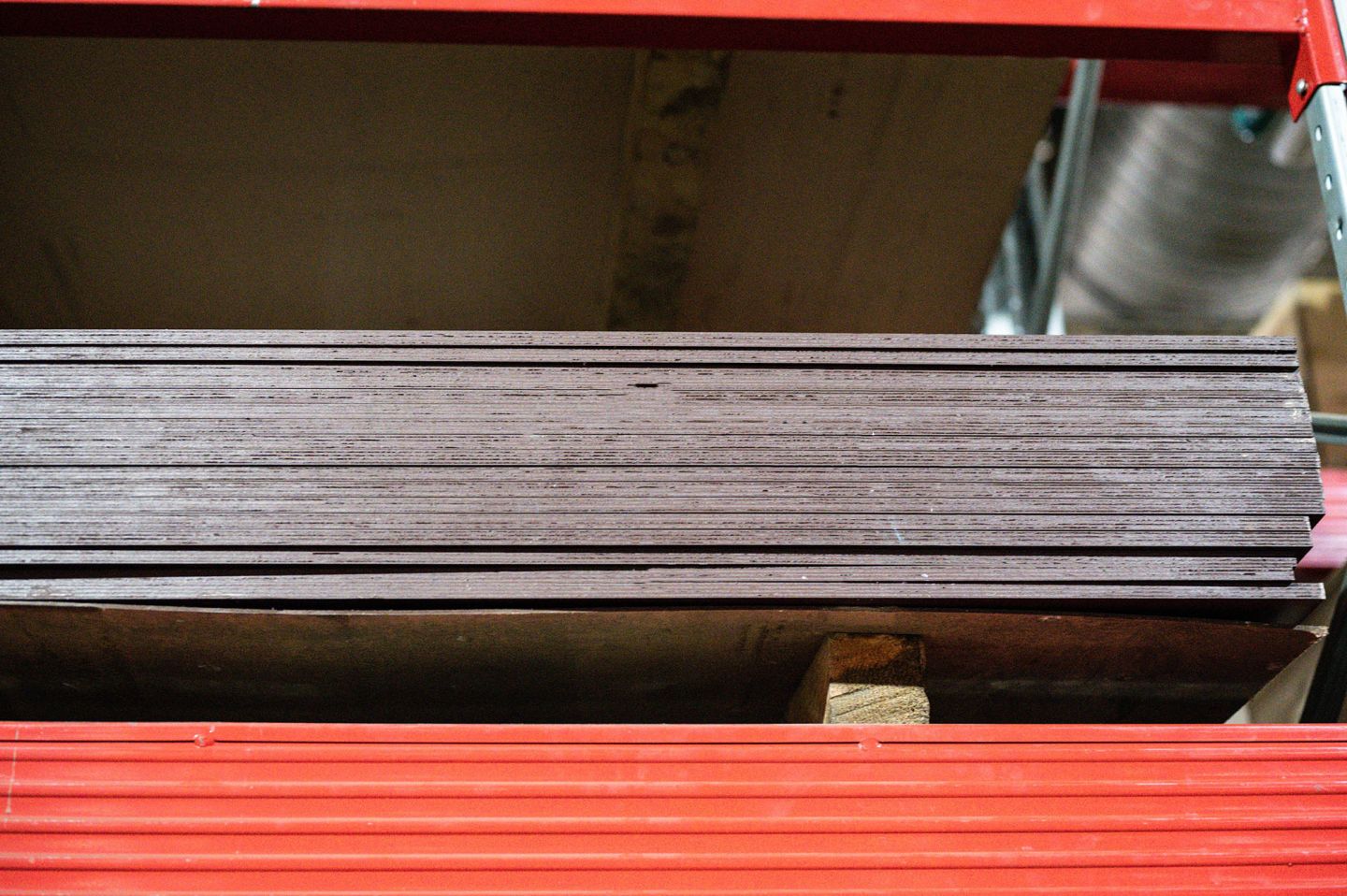 Фанера ФОФ ламинированная 40мм 2500х1250 мм сорт 3/3 березовая